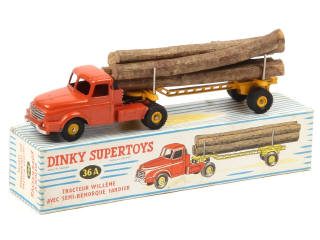 Lot 373 - DINKY TOYS (FRANCE) (1)