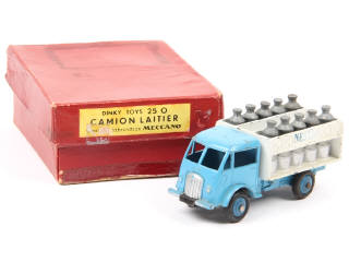 Lot 361 - DINKY TOYS (FRANCE) (1)