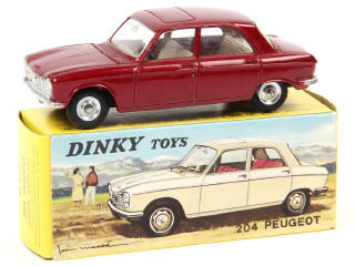 Lot 566 - DINKY TOYS (FRANCE) (1)