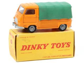 Lot 675 - DINKY TOYS (FRANCE) (1)