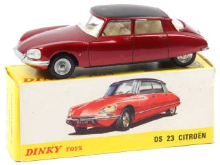 Lot 642 - DINKY TOYS (FRANCE) (1)
