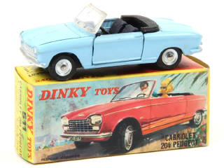 Lot 567 - DINKY TOYS (FRANCE) (1)