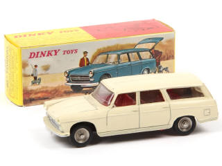 Lot 586 - DINKY TOYS (FRANCE) (1)