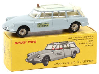 Lot 549 - DINKY TOYS (FRANCE) (1)