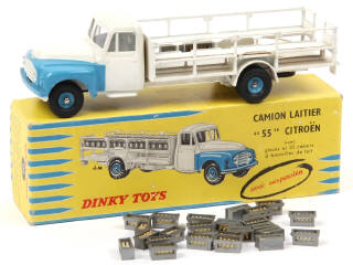 Lot 706 - DINKY TOYS (FRANCE) (1)