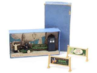 Lot 313 - DINKY TOYS (GB) (1)