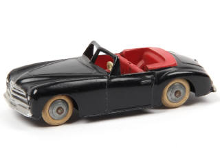 Lot 469 - DINKY TOYS (FRANCE) (1)