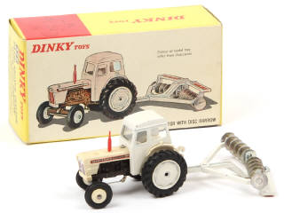 Lot 377 - DINKY TOYS (GB) (1)