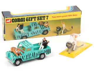 Lot 305 - CORGI TOYS (GB) (1)
