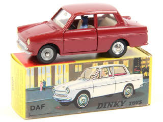Lot 563 - DINKY TOYS (FRANCE) (1)
