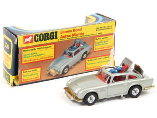 Lot 301 - CORGI TOYS (GB) (1)
