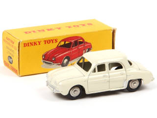 Lot 487 - DINKY TOYS (FRANCE) (1)