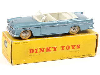 Lot 472 - DINKY TOYS (FRANCE) (1)