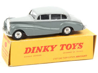 Lot 541 - DINKY TOYS (FRANCE) (1)