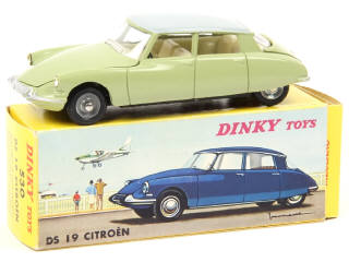 Lot 593 - DINKY TOYS (FRANCE) (1)
