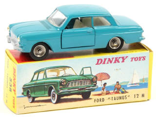 Lot 601 - DINKY TOYS (FRANCE) (1)