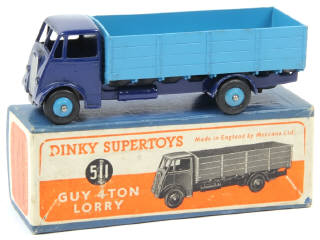 Lot 405 - DINKY TOYS (GB) (1)