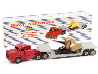 Lot 435 - DINKY TOYS (GB) (1)