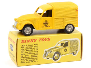 Lot 636 - DINKY TOYS (FRANCE) (1)