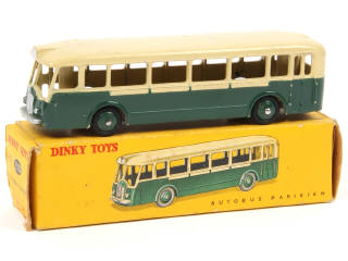 Lot 685 - DINKY TOYS (FRANCE) (1)