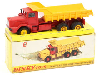 Lot 698 - DINKY TOYS (FRANCE) (1)