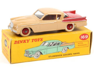 Lot 326 - DINKY TOYS (GB) (1)