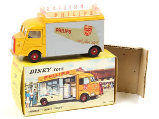 Lot 708 - DINKY TOYS (FRANCE) (1)