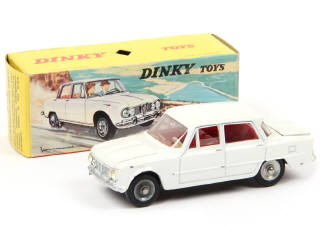 Lot 573 - DINKY TOYS (FRANCE) (1)
