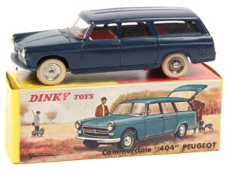 Lot 585 - DINKY TOYS (FRANCE) (1)