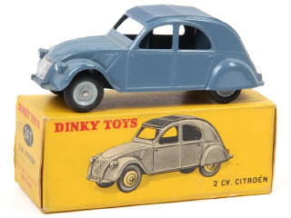 Lot 554 - DINKY TOYS (FRANCE) (1)