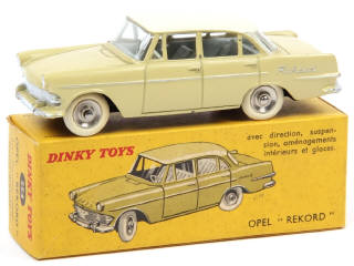 Lot 547 - DINKY TOYS (FRANCE) (1)