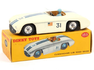 Lot 318 - DINKY TOYS (GB) (1)