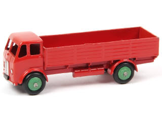 Lot 381 - DINKY TOYS (GB) (1)