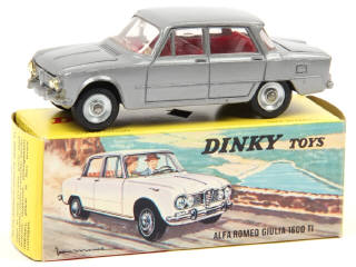 Lot 574 - DINKY TOYS (FRANCE) (1)