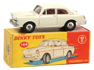 Lot 229 - DINKY TOYS (GB) (1)