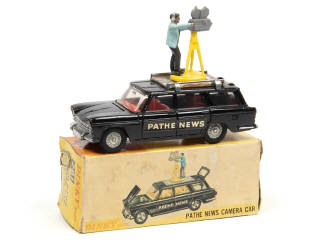 Lot 255 - DINKY TOYS (GB) (1)