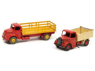 Lot 384 - DINKY TOYS (GB) (2)