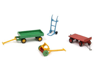 Lot 217 - DINKY TOYS (GB) (4)