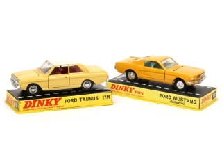 Lot 267 - DINKY TOYS (GB) (2)
