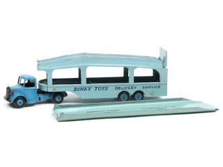 Lot 381 - DINKY TOYS (GB) (1)