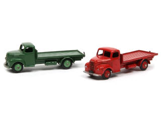 Lot 388 - DINKY TOYS (GB) (2)