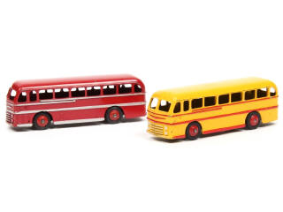 Lot 371 - DINKY TOYS (GB) (2)