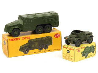 Lot 323 - DINKY TOYS (GB) (2)