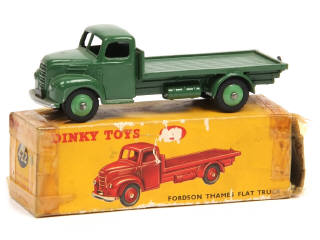 Lot 311 - DINKY TOYS (GB) (1)