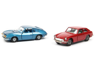 Lot 205 - CORGI TOYS (GB) (2)