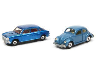 Lot 359 - DINKY TOYS (GB) (2)