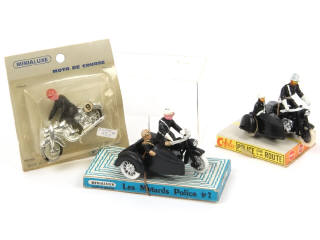 Lot 251 - DIVERS (FRANCE) (3)