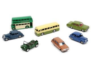 Lot 391 - DINKY TOYS (GB) (7)