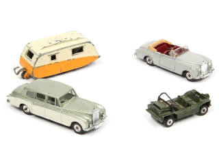 Lot 384 - DINKY TOYS (GB) (4)