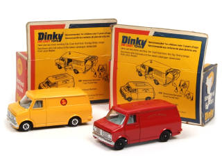 Lot 371 - DINKY TOYS (GB) (2)